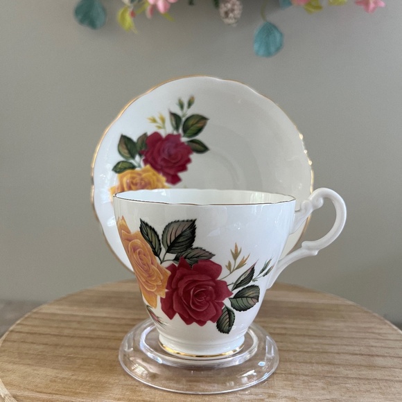 Vintage Royal Ascot Cup & Saucer - Picture 2 of 13